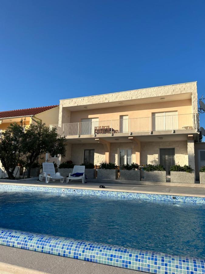 Apartments Juric Brodarica  Bagian luar foto