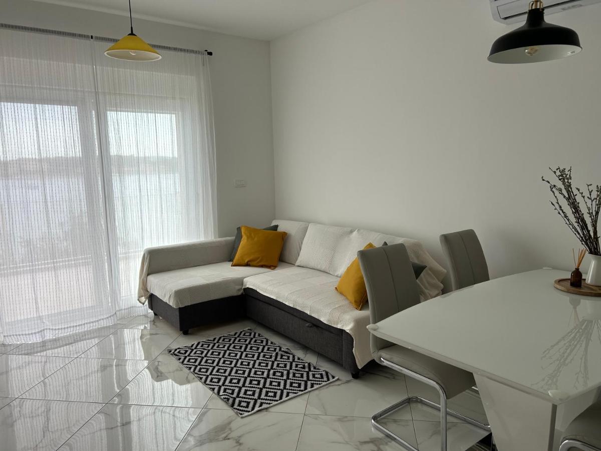Apartments Juric Brodarica  Bagian luar foto