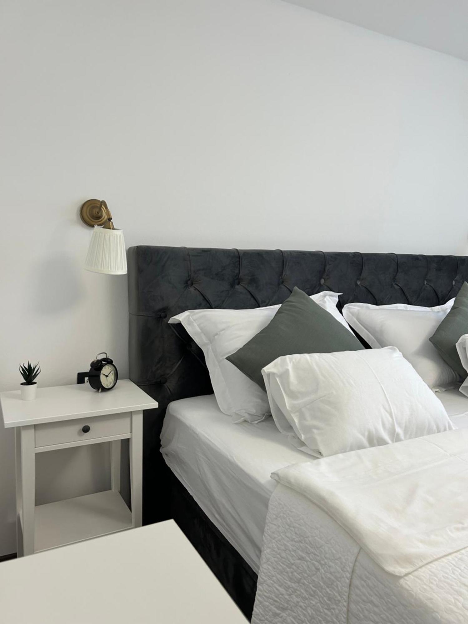 Apartments Juric Brodarica  Bagian luar foto