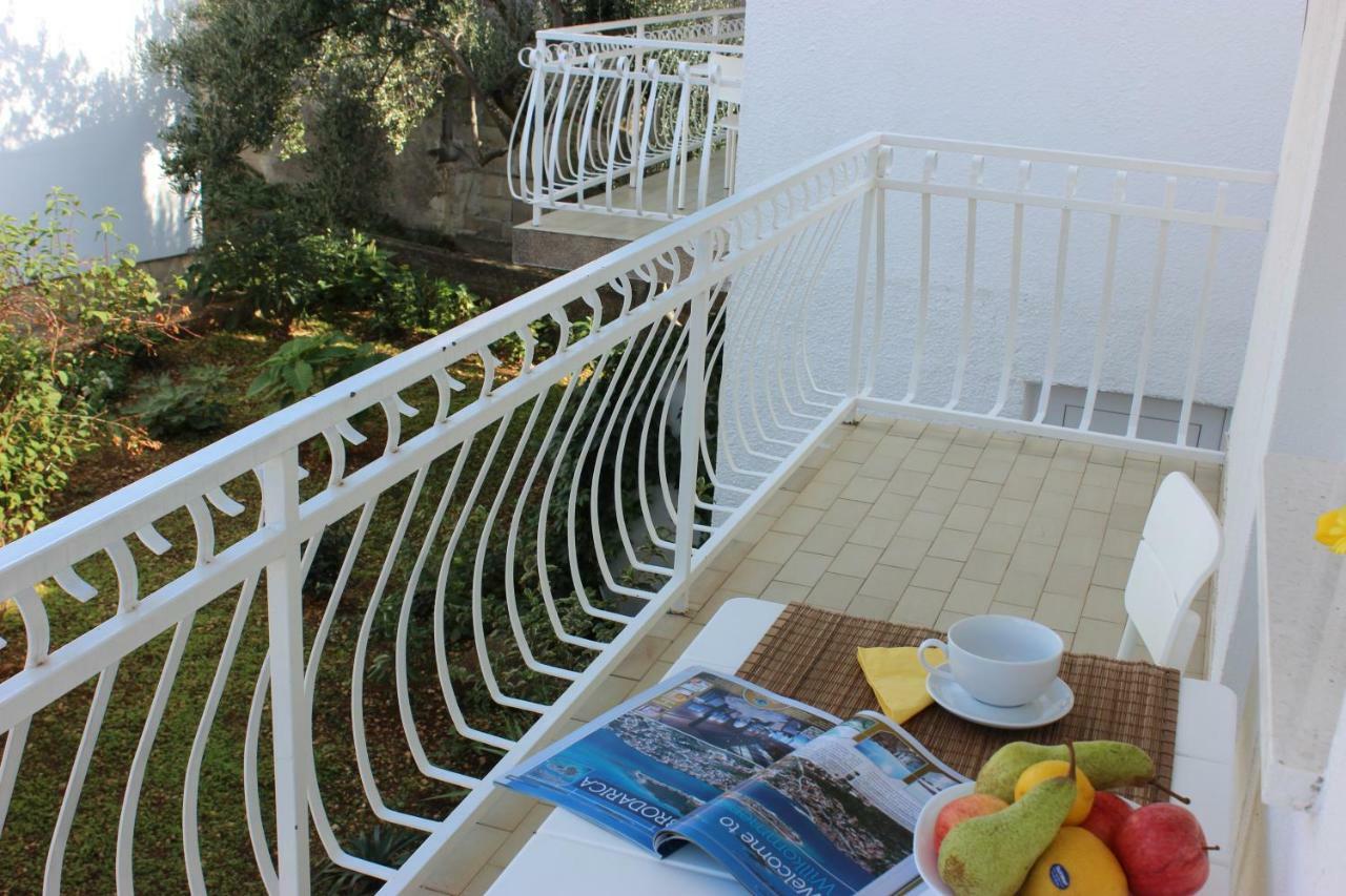 Apartments Juric Brodarica  Bagian luar foto