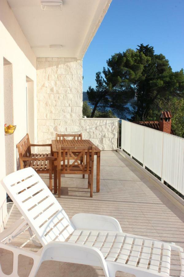 Apartments Juric Brodarica  Bagian luar foto